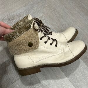 Women's Cream Ankle Boots